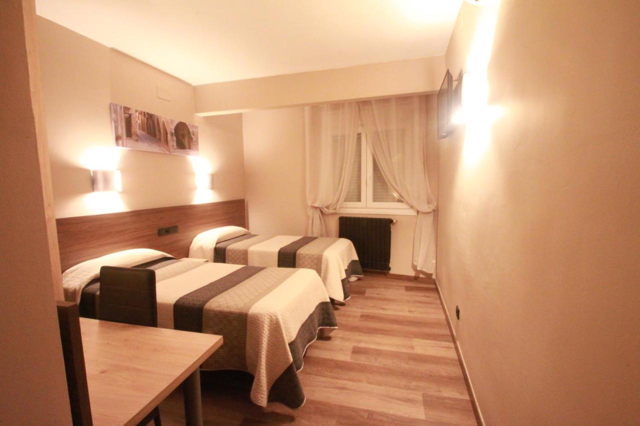 Hotel, H De L'Anton Batea Экстерьер фото
